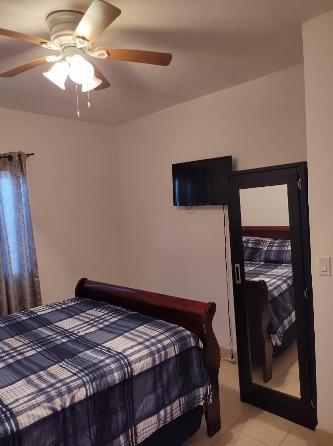 Playa Y Servicios De Vecinos Rocky Point Exterior photo